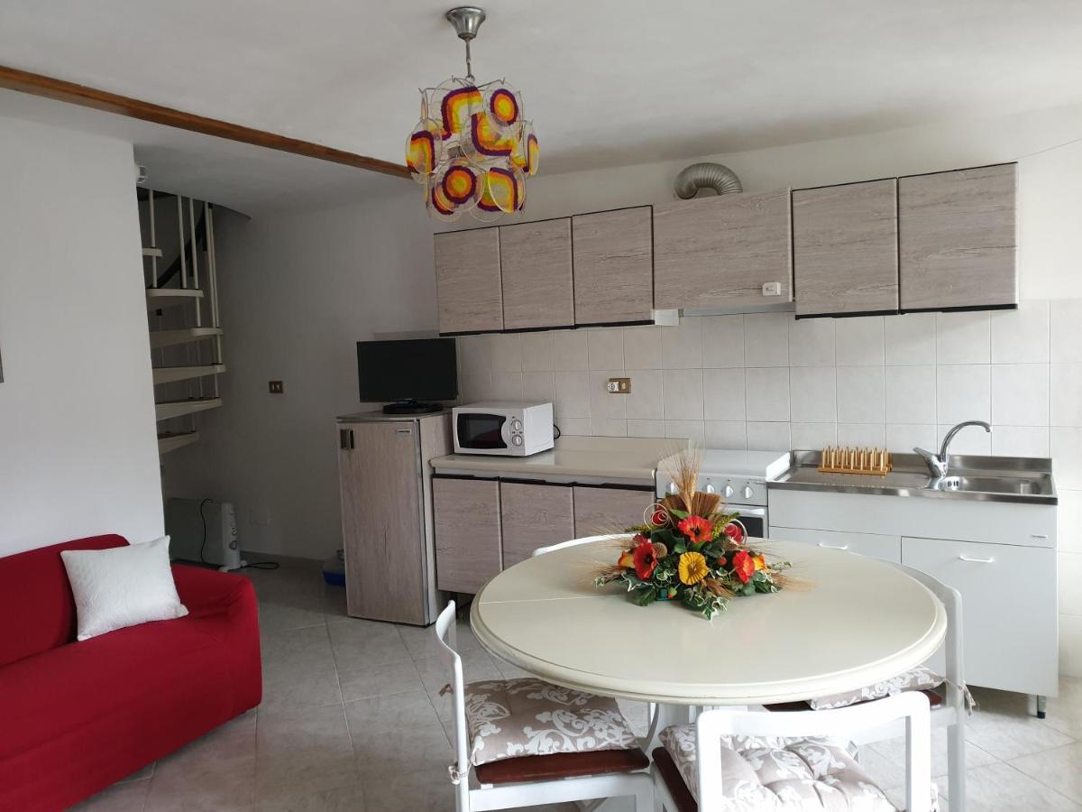 Apartamento Casa Le Rondini Mezzenile Exterior foto