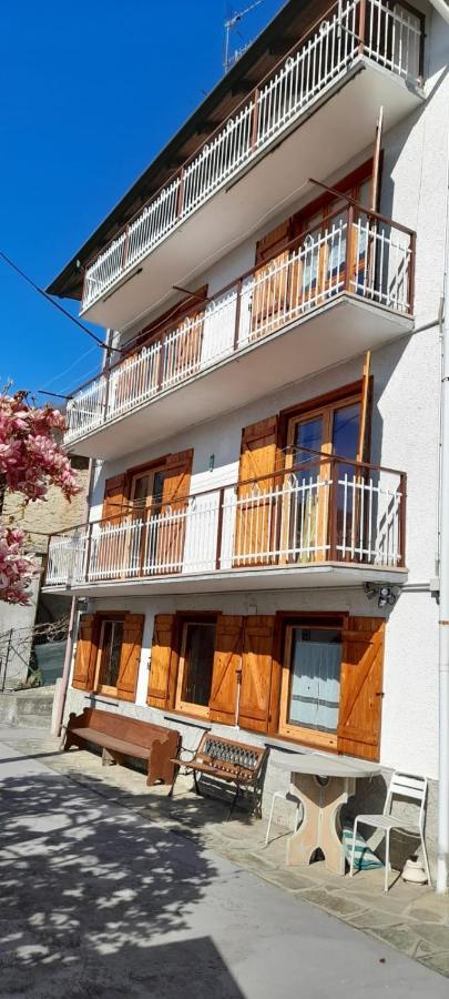 Apartamento Casa Le Rondini Mezzenile Exterior foto