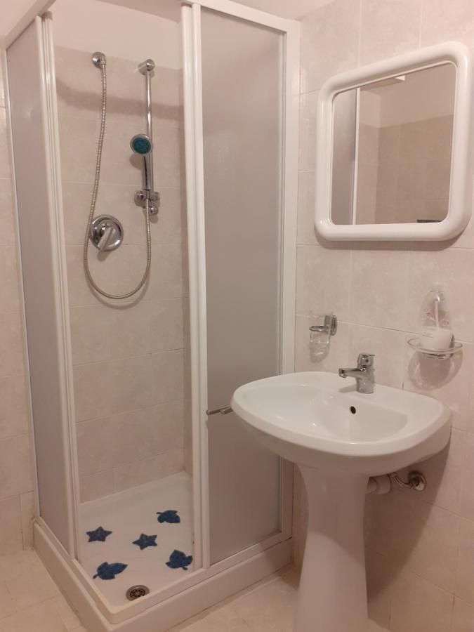 Apartamento Casa Le Rondini Mezzenile Exterior foto