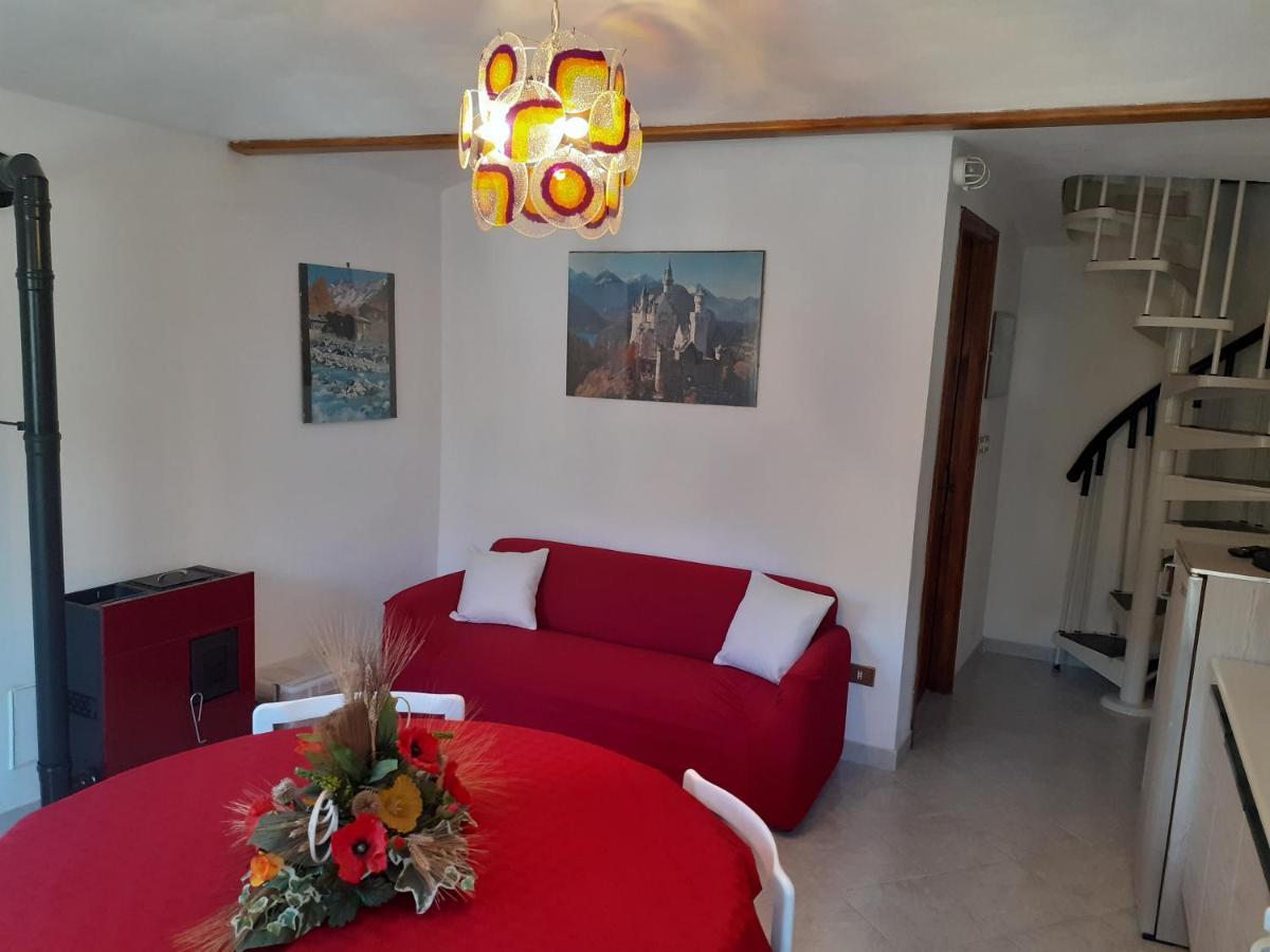 Apartamento Casa Le Rondini Mezzenile Exterior foto